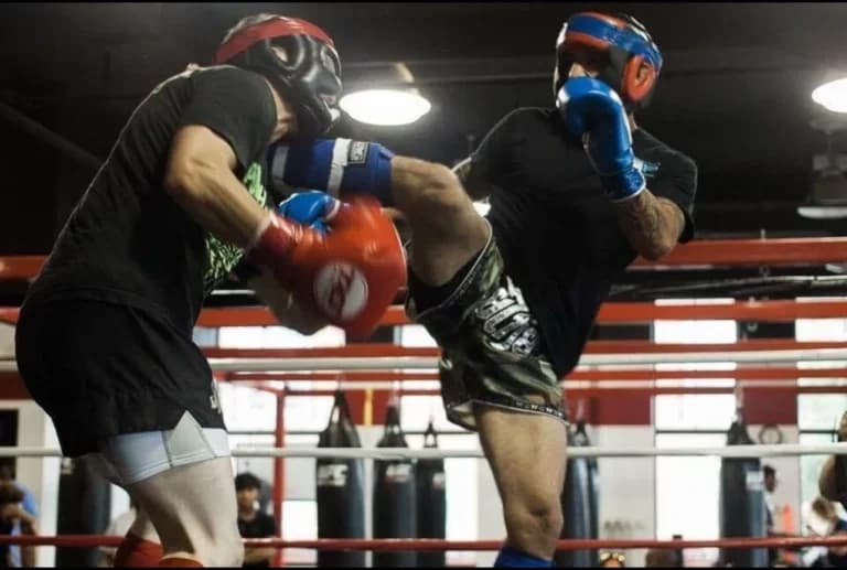 Adult-Kickboxing